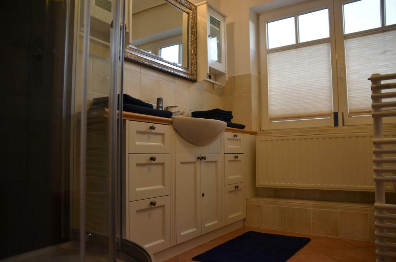 Bickbargen - Haus Mit 4 Schlafzimmern Und Platz Halstenbek Esterno foto