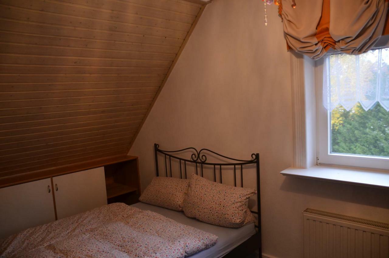 Bickbargen - Haus Mit 4 Schlafzimmern Und Platz Halstenbek Esterno foto